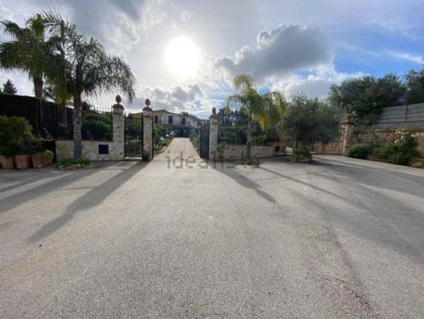 casa indipendente in vendita a Balestrate