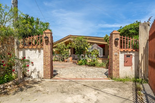 casa indipendente in vendita a Balestrate