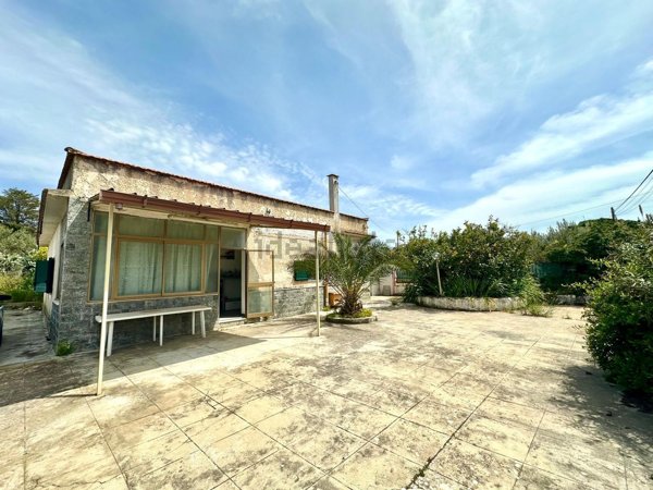 casa indipendente in vendita a Balestrate