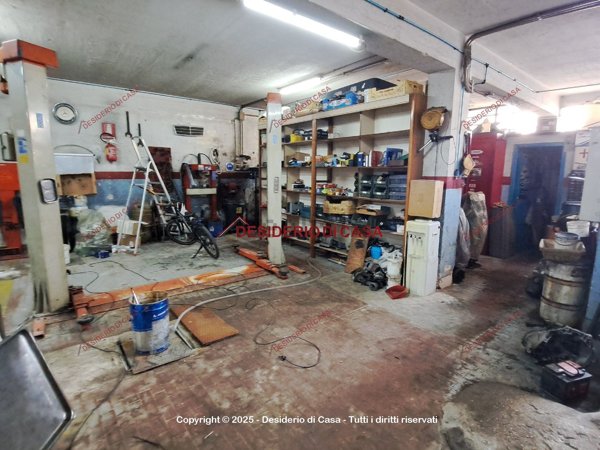 locale di sgombero in vendita a Balestrate