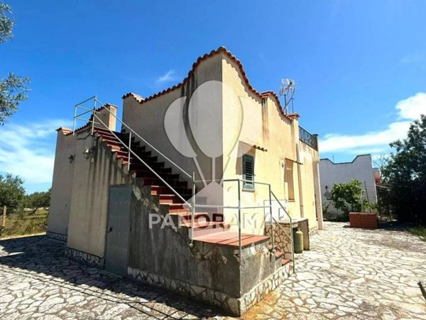 casa indipendente in vendita a Balestrate