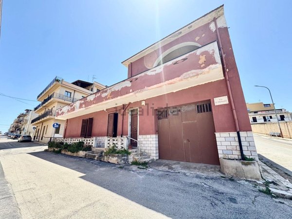 casa indipendente in vendita a Balestrate