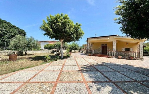 casa indipendente in vendita a Balestrate