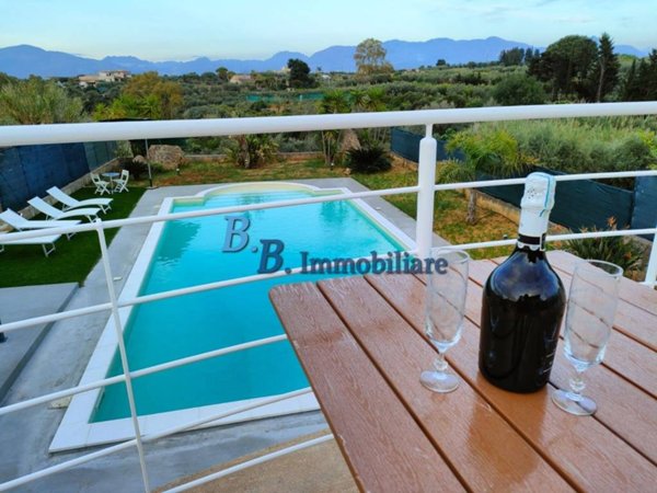 casa indipendente in vendita a Balestrate