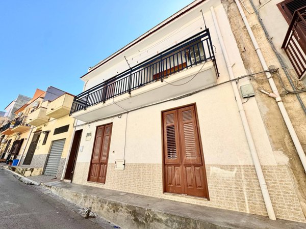 casa indipendente in vendita a Balestrate