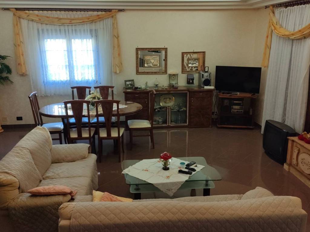 pentavano in vendita a Balestrate