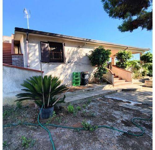 casa indipendente in vendita a Balestrate