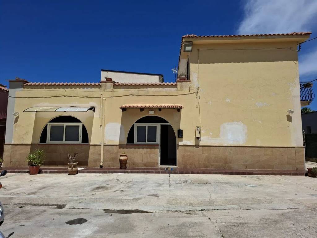 casa indipendente in vendita a Balestrate