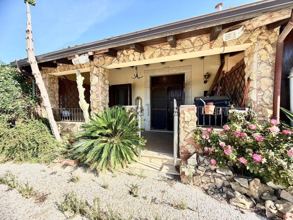 casa indipendente in vendita a Balestrate