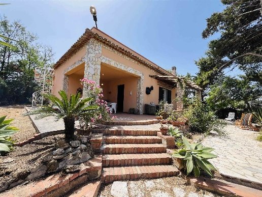 casa indipendente in vendita a Balestrate