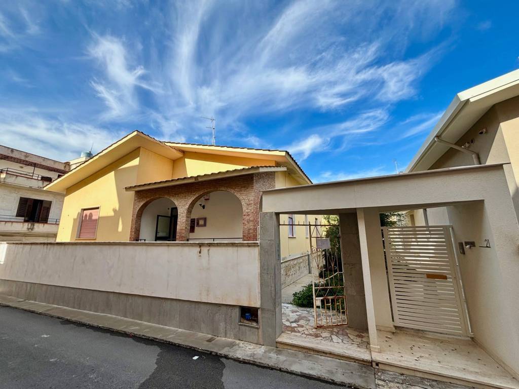 casa indipendente in vendita a Balestrate