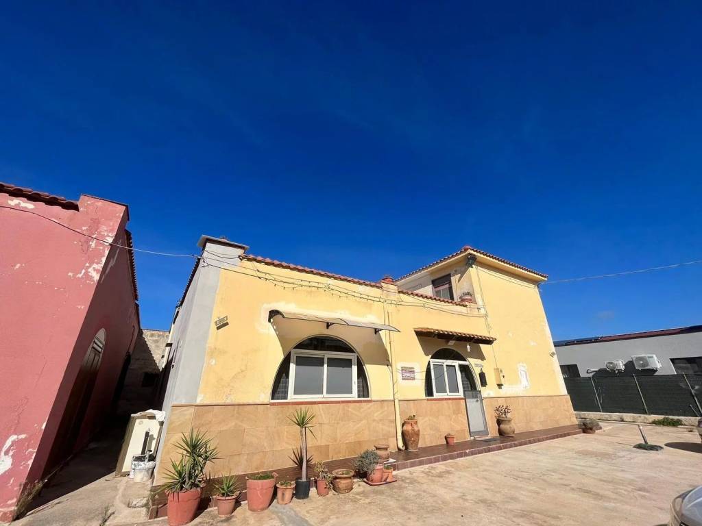 casa indipendente in vendita a Balestrate