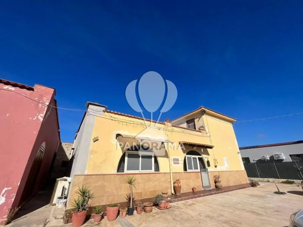 casa indipendente in vendita a Balestrate