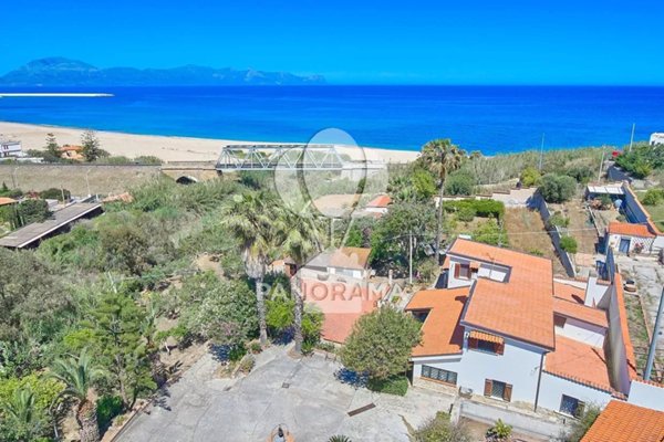 casa indipendente in vendita a Balestrate