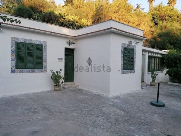 casa indipendente in vendita a Balestrate