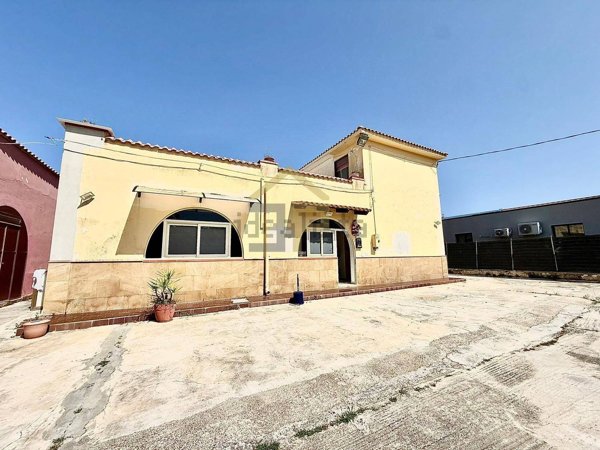 casa indipendente in vendita a Balestrate