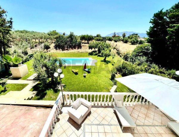 casa indipendente in vendita a Balestrate