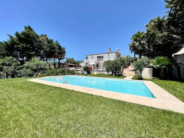 casa indipendente in vendita a Balestrate