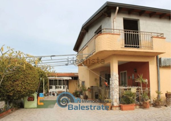 casa indipendente in vendita a Balestrate