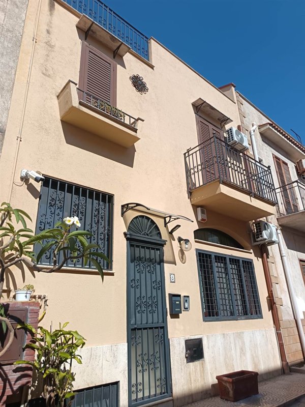 casa indipendente in vendita a Balestrate