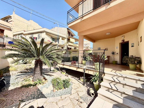 casa indipendente in vendita a Balestrate