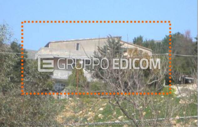 locale di sgombero in vendita a Baucina