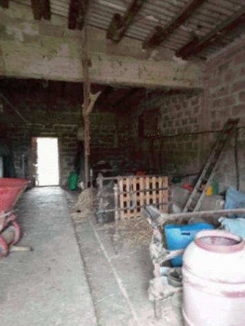 locale di sgombero in vendita a Baucina