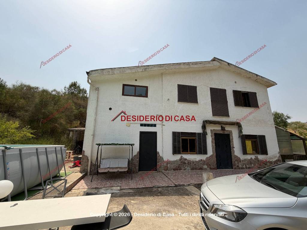 casa indipendente in vendita a Baucina