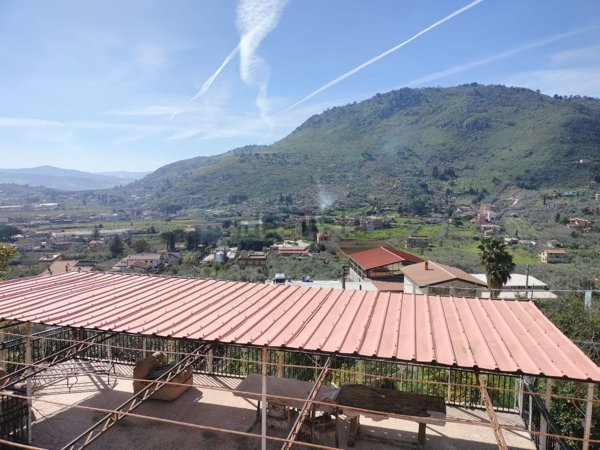 casa indipendente in vendita a Belmonte Mezzagno