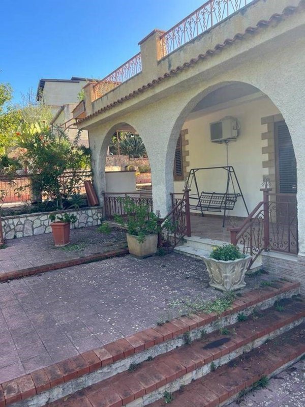 casa indipendente in vendita a Belmonte Mezzagno