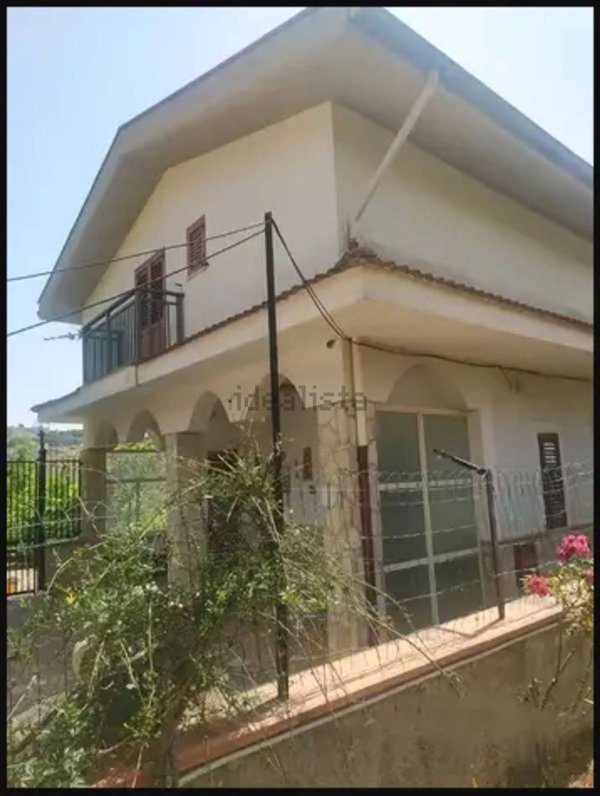 casa indipendente in vendita a Belmonte Mezzagno
