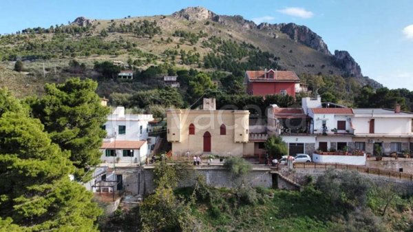 casa indipendente in vendita a Belmonte Mezzagno