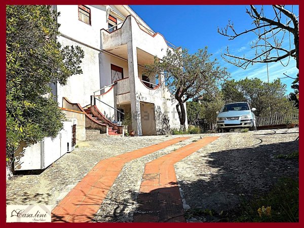 casa indipendente in vendita a Belmonte Mezzagno