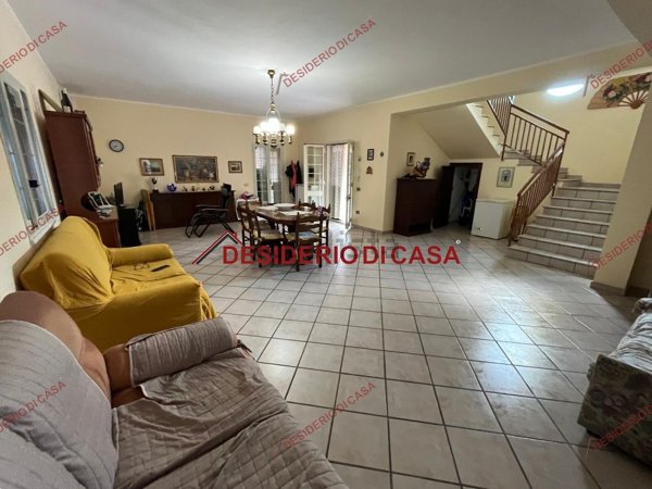 casa indipendente in vendita a Belmonte Mezzagno