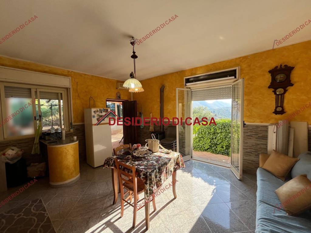 casa indipendente in vendita a Belmonte Mezzagno