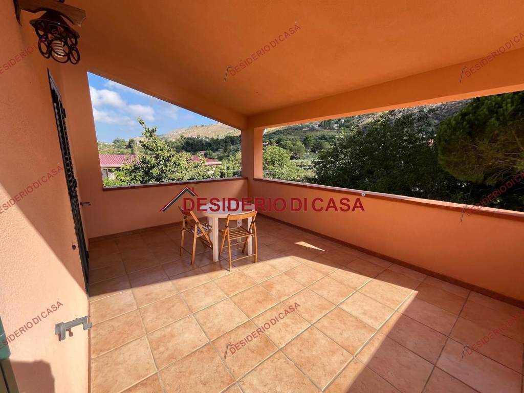 casa indipendente in vendita a Belmonte Mezzagno