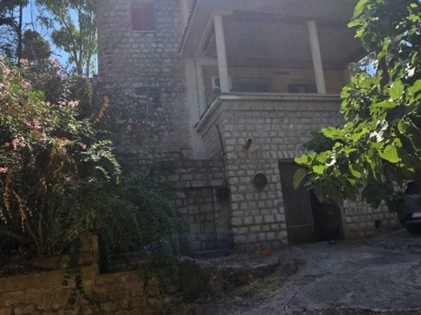 casa indipendente in vendita a Belmonte Mezzagno