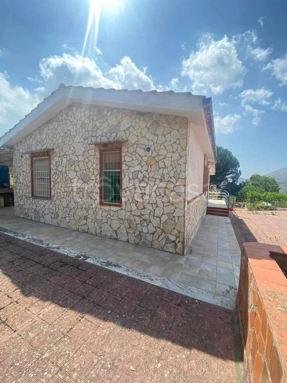 casa indipendente in vendita a Belmonte Mezzagno