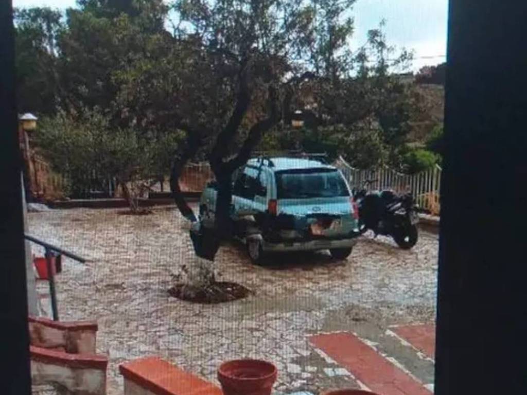 casa indipendente in vendita a Belmonte Mezzagno