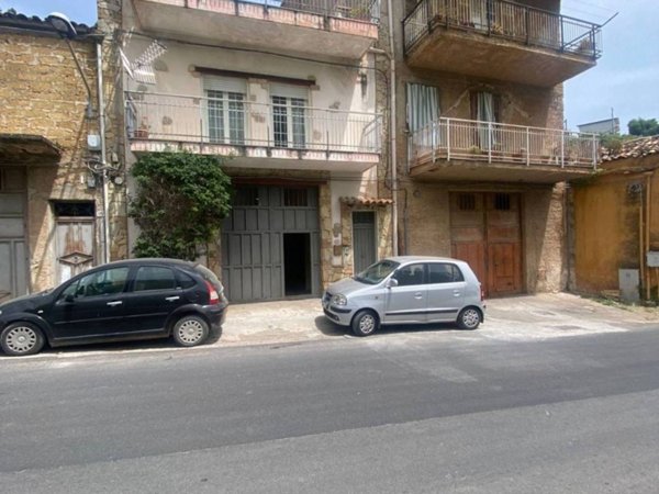 casa indipendente in vendita a Belmonte Mezzagno