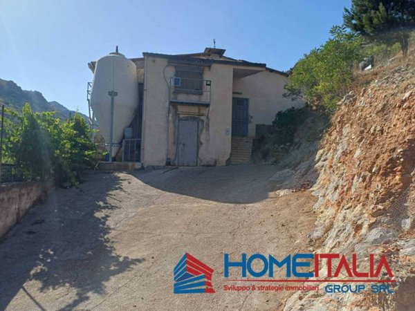 negozio in vendita a Belmonte Mezzagno