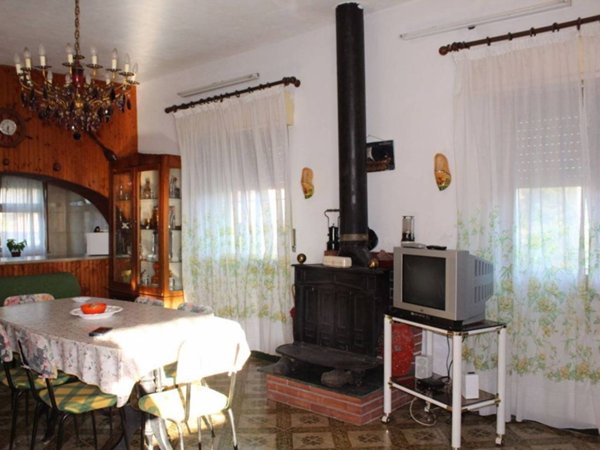 casa indipendente in vendita a Belmonte Mezzagno