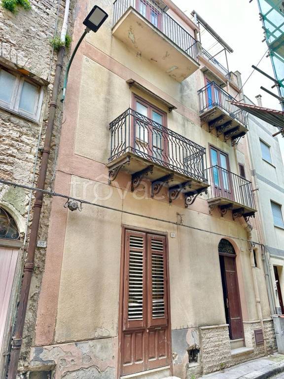 casa indipendente in vendita a Bisacquino