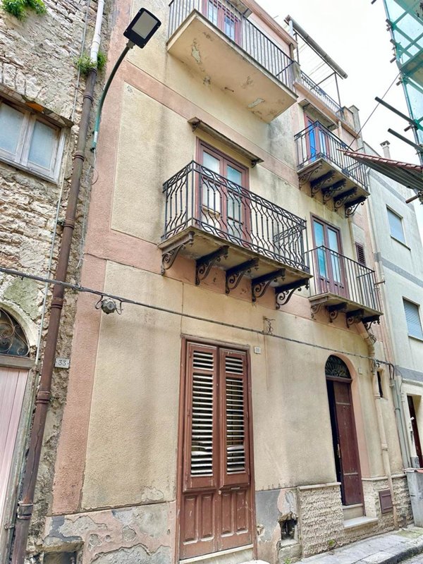 casa indipendente in vendita a Bisacquino