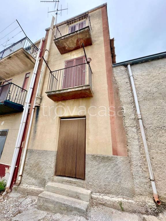casa indipendente in vendita a Bisacquino
