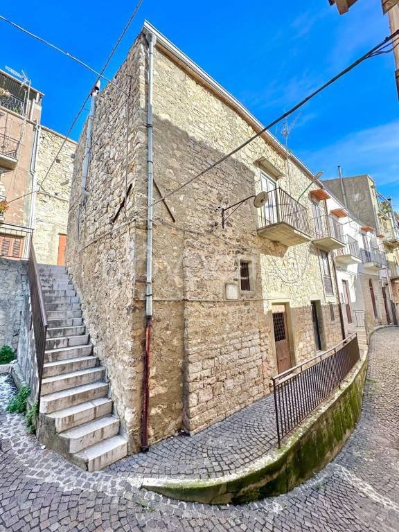 casa indipendente in vendita a Bisacquino