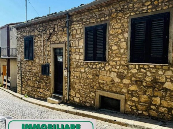 casa indipendente in vendita a Bisacquino
