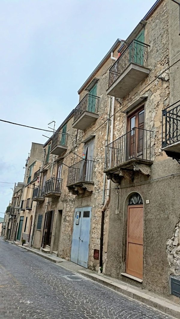 casa indipendente in vendita a Bisacquino