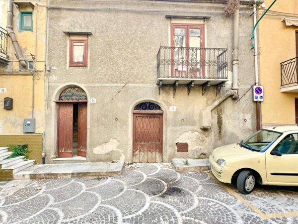 casa indipendente in vendita a Bisacquino
