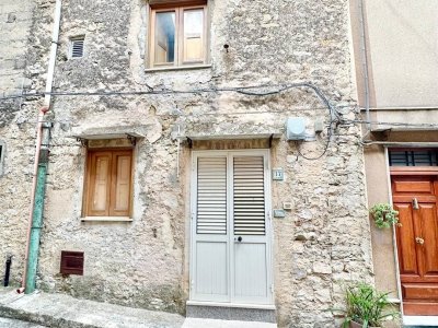 casa indipendente in vendita a Bisacquino